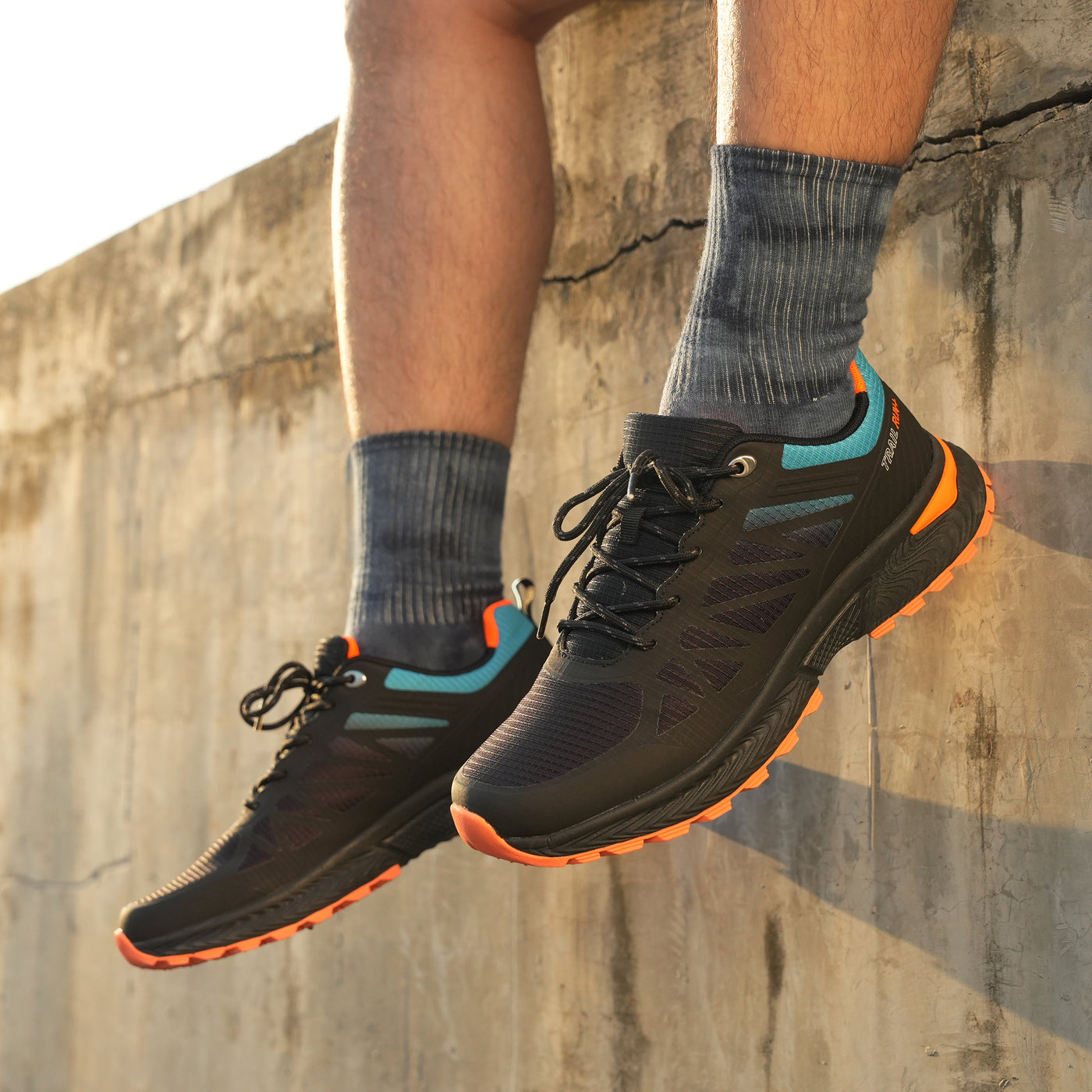 Peakon Water-resistant Trail Runner