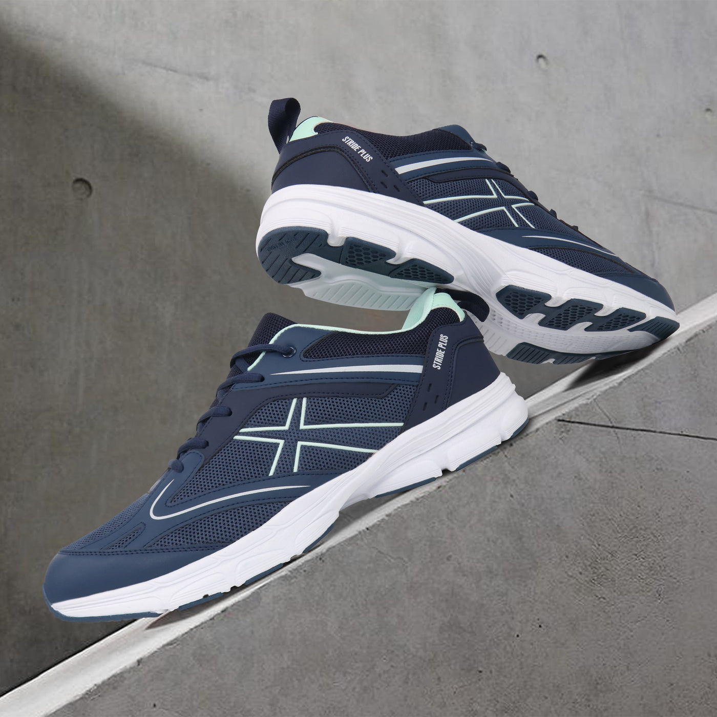 Runova Daily Comfort Walking Sneaker