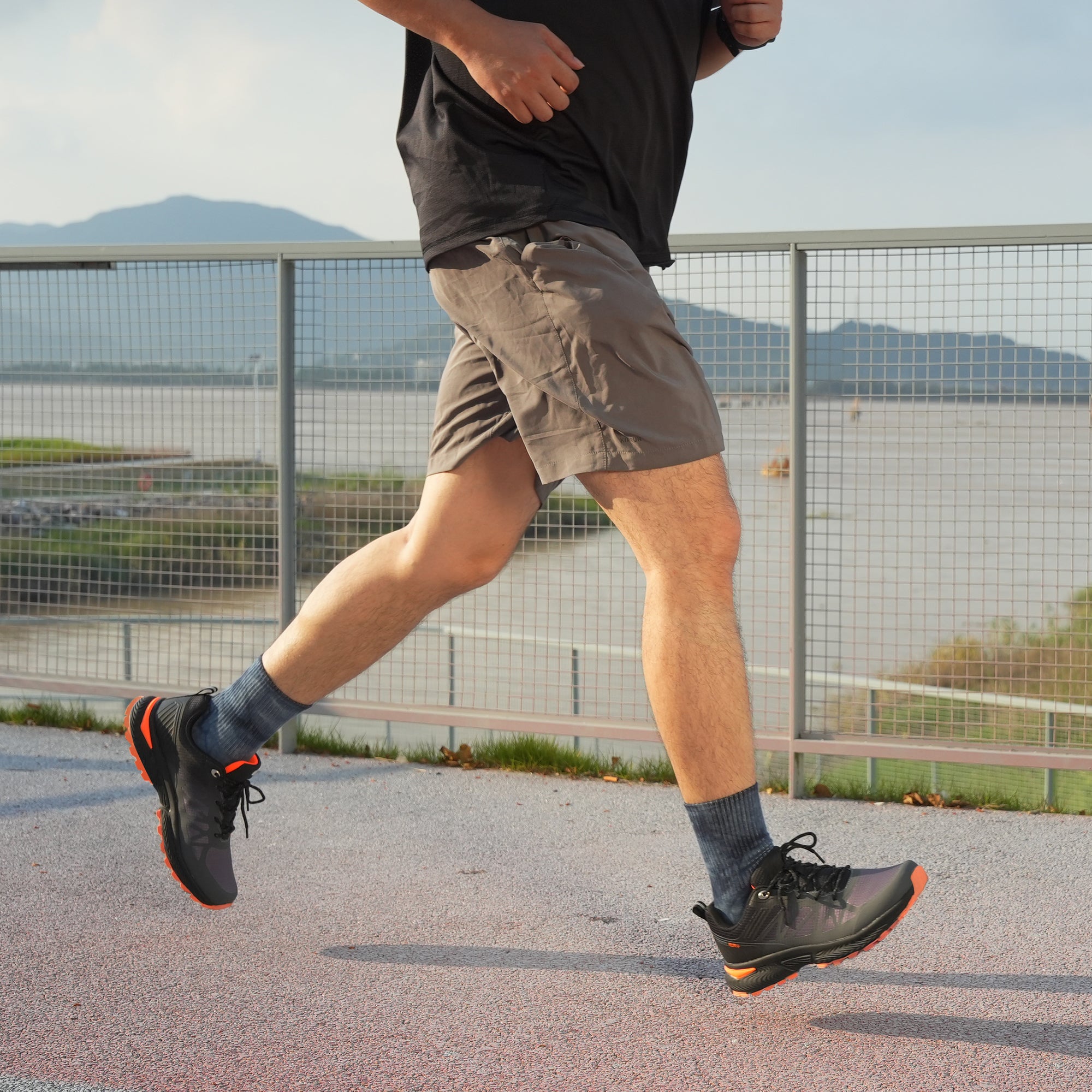 Peakon Water-resistant Trail Runner